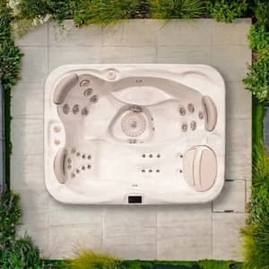 Hydropool 379 Gold Hot Tub