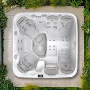 Hydropool 799 Platinum Hot Tub